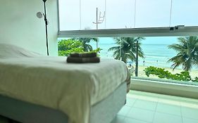 Apartamento Vista Para O Mar E Pe Na Areia
